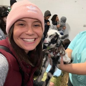 Meet your Posher, Haley